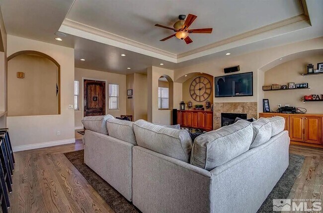 Photo - 5710 Prairie Dunes Court