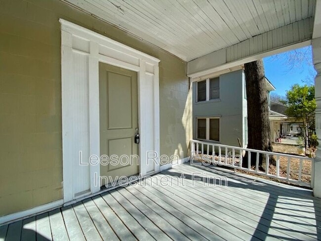 Photo - 546 Dalzell St