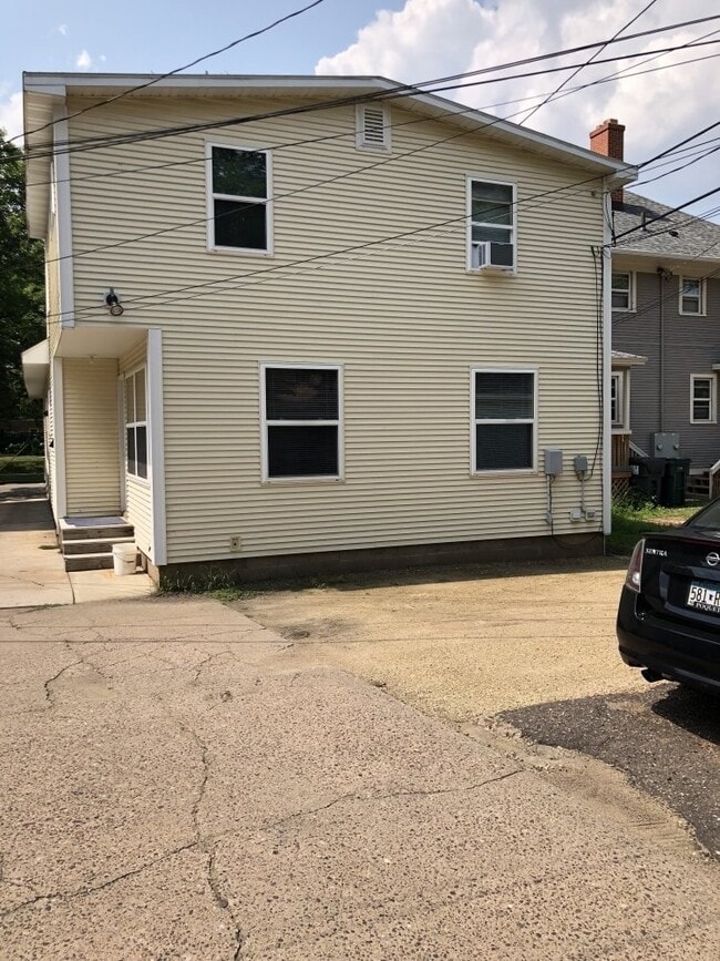 Photo - 3 Bed 1 Bath near UWEC! Available June 1st!