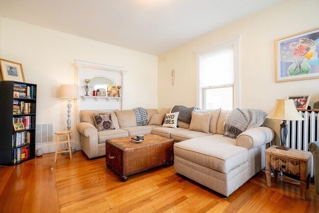 Photo - 33 Mapleton St