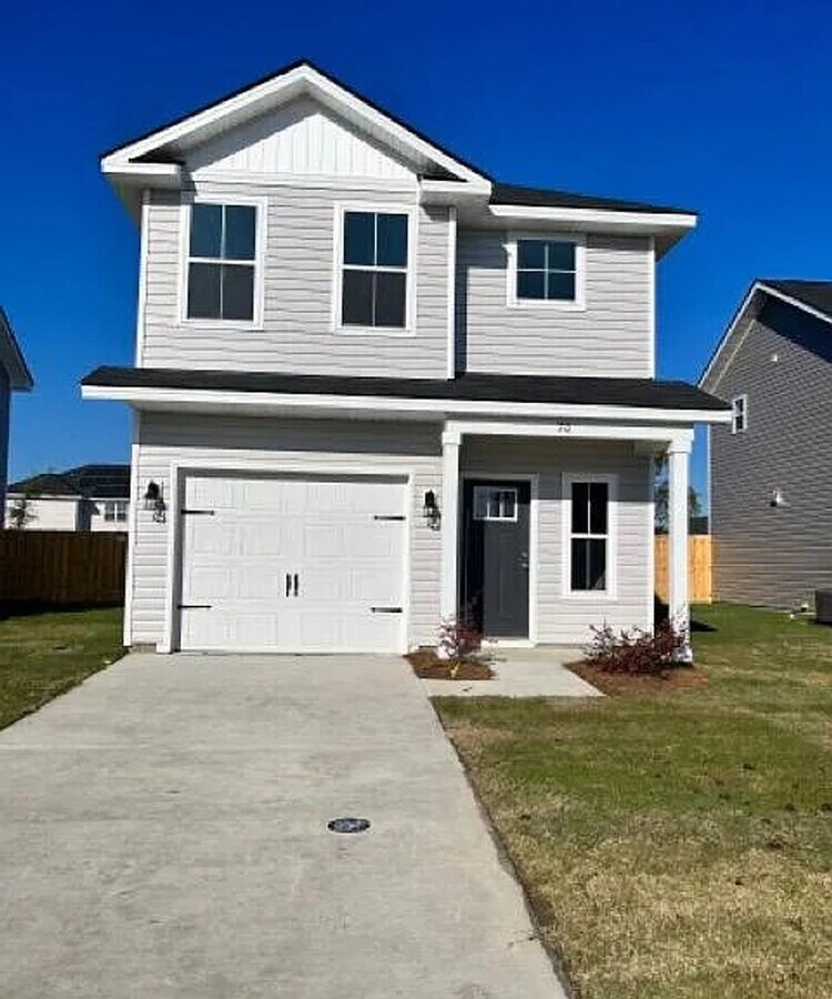 Beautiful 2 story home in Hinesville!! - Beautiful 2 story home in Hinesville!!