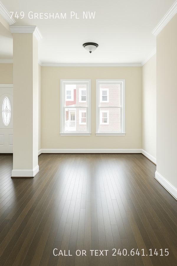 Photo - 749 Gresham Pl NW