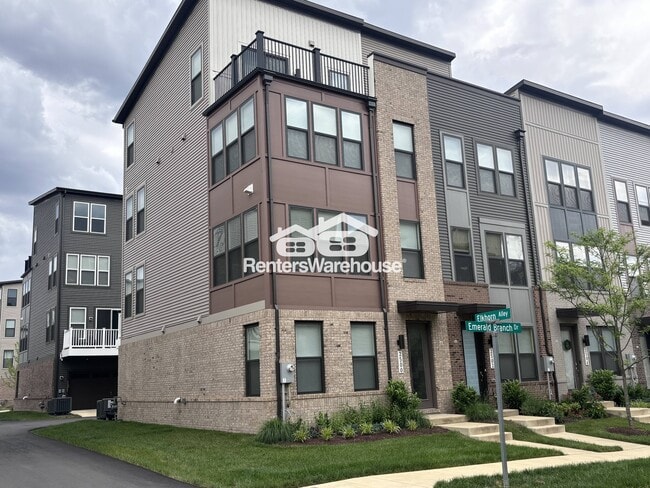 Building Photo - 2500 Emerald Branch Dr