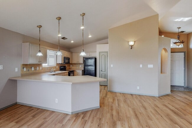 Photo - 745 Valley Meadows Dr