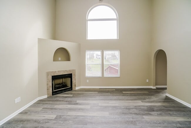 208 N Bend Dr