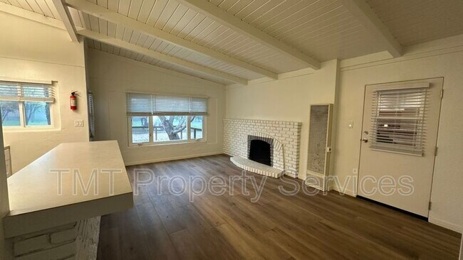 Photo - 17259 Walnut Ave