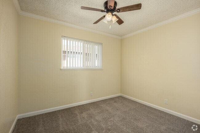 2BR, 1BA - 825SF - Primary Bedroom