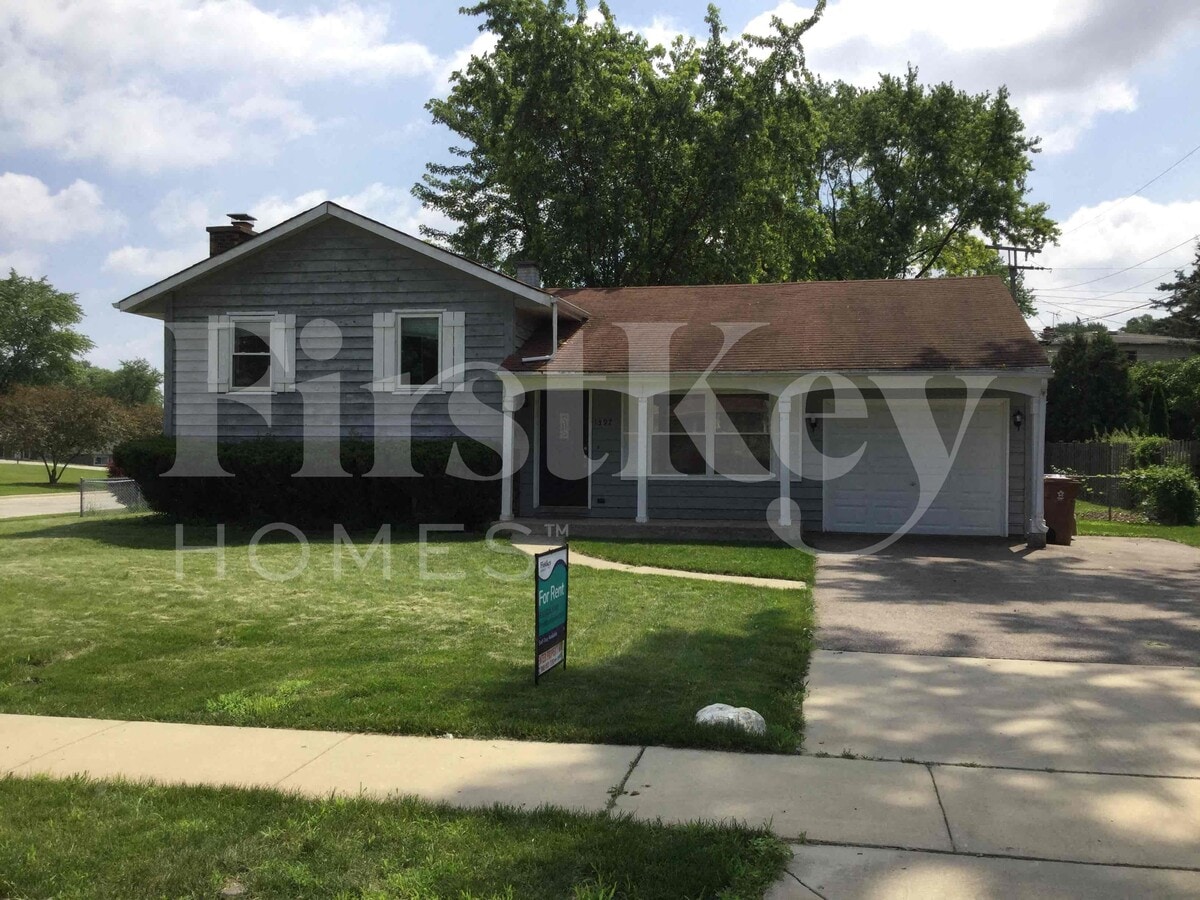 Photo - 1397 Davine Dr