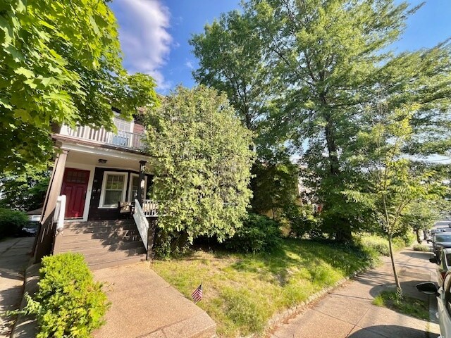 Building Photo - 35 Matchett St Unit 1