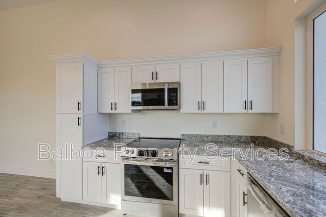 Photo - 212 2nd Ave E Unit A