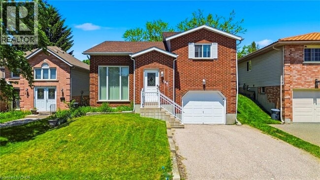 Photo - 146 Bankside Dr