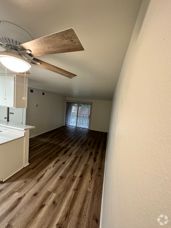 Building Photo - 7040 Haskell Ave Unit 112 Rental