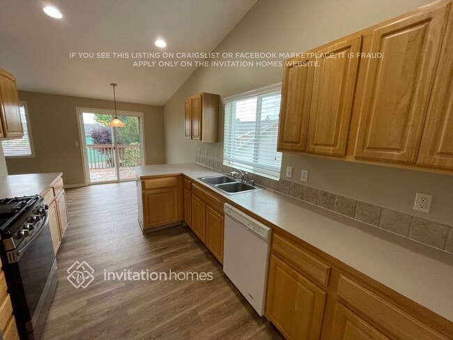 Photo - 14624 80th Ave E