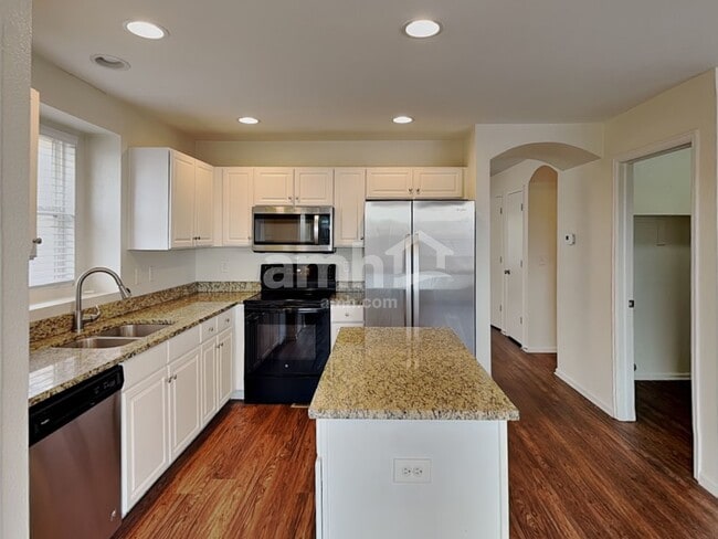 Photo - 9752 E 112th Dr