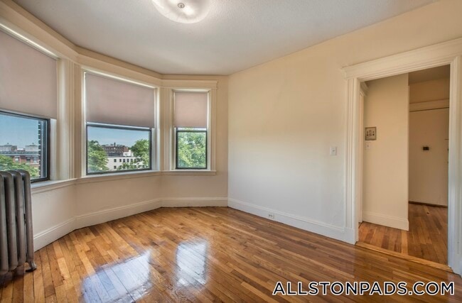 Building Photo - 1160 Commonwealth Ave