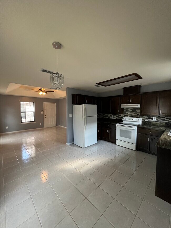 Photo - 1406 Acme Ln Unit 4