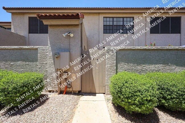 Photo - 3921 W Ivanhoe St