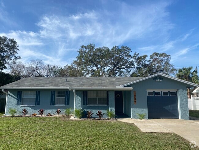 Building Photo - 1920 Travelers Palm Dr Rental