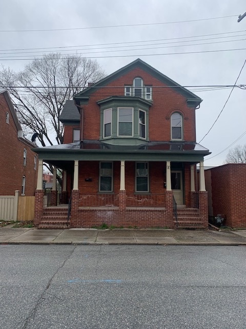 Building Photo - 150 S East St Unit Second Floor Rental