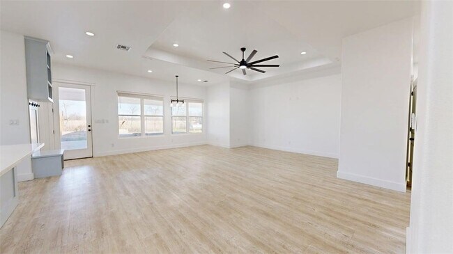 Photo - 4867 N Oakland Ln