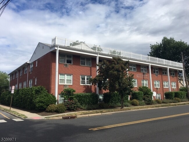 Photo - 195 Main St Unidad 3B