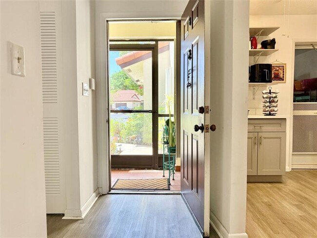 Photo - 10952 Roebelini Palm Ct