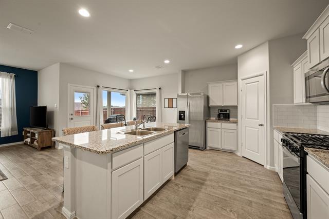 Photo - 117 Blossom Trl