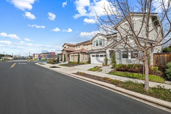 Photo - 285 Bear Creek Dr