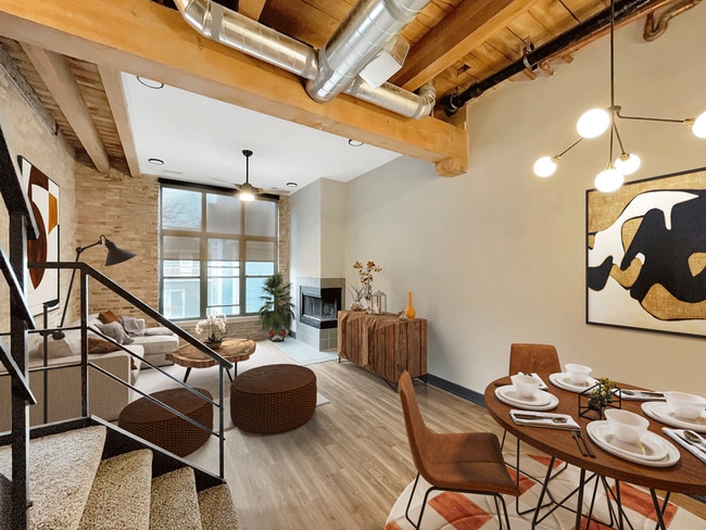 Photo - 3110 N Sheffield Ave