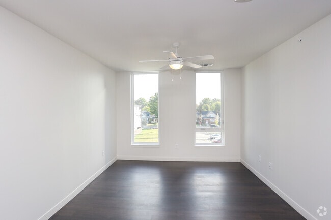 1BR, 1BA - 665 SF