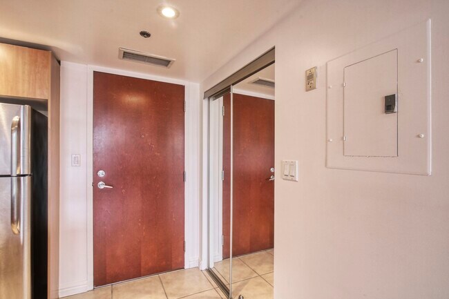 Photo - 2700 Rufus Rockhead Unit 108