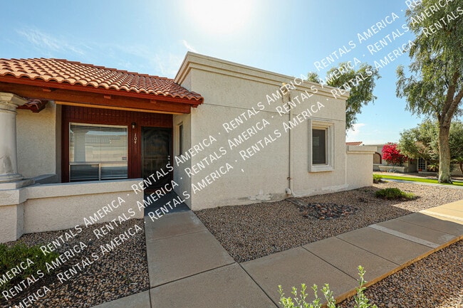 Photo - 10815 W Northern Ave Unidad 104