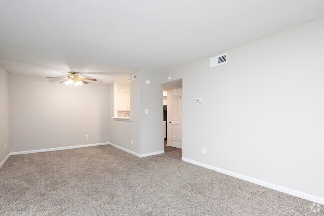 1BR, 1BA - 680SF