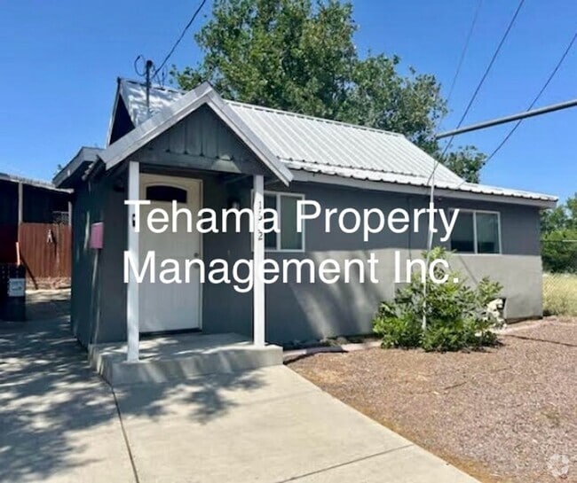 Building Photo - Charming little home in Red Bluff