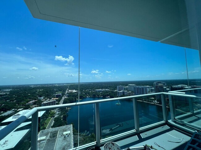 Photo - 150 E Robinson St