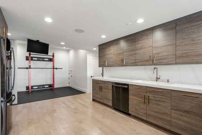 Photo - 65 Lake Ave Unit 1003