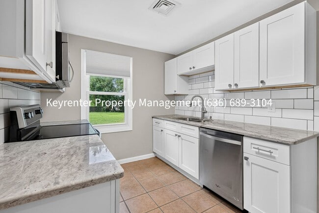Photo - Fully Renovated 2BR/1BA Home for Rent