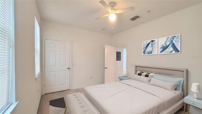 6413 Astor Village Ave Unidad 315