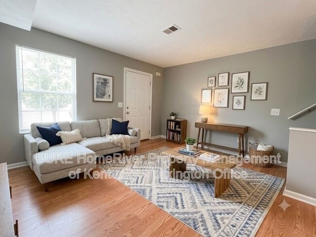 Photo - 226 Mousas Way