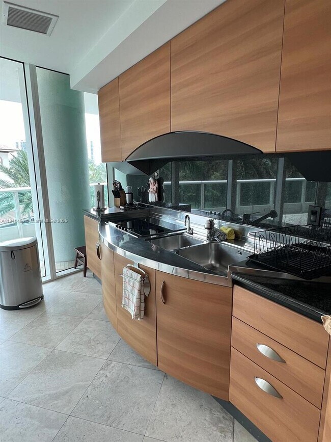 Photo - 19955 NE 38th Ct Unit 606