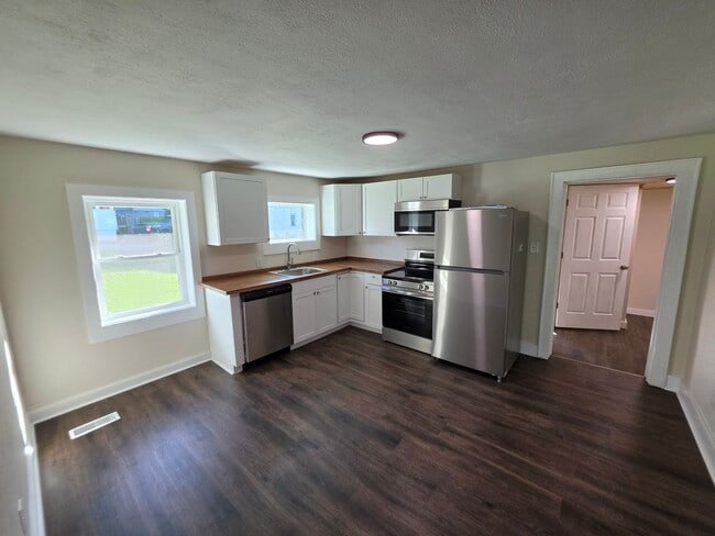 Photo - 1601 Chinquapin Grove Rd
