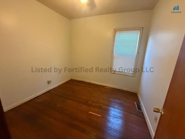 Photo - 137 Barnes St Unit 1