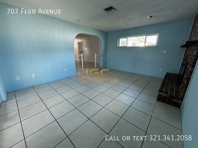 Photo - 707 Fern Ave