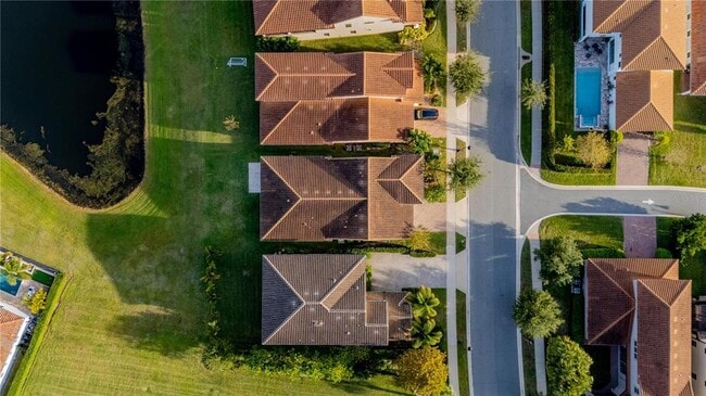 Photo - 13019 Stanthorne Ave