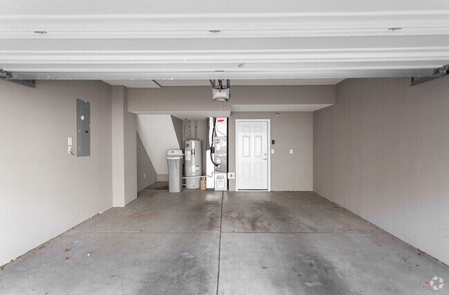 2BR, 2.5BA - 1800 SF