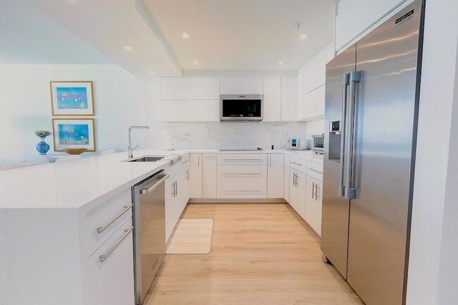 Photo - 5601 Collins Ave Unit 1419