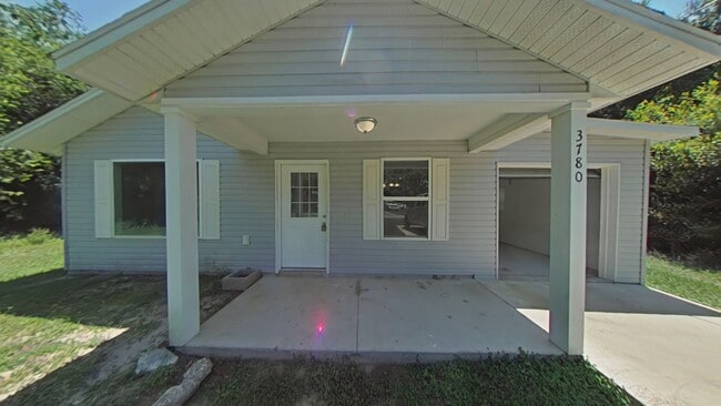 Photo - Lovely 3/2 in Summerfield