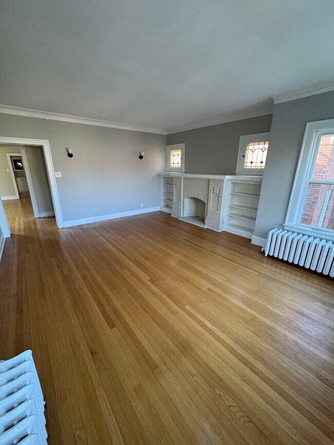 Photo - 6208 N Artesian Ave Unidad 2