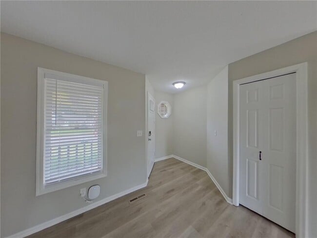 Photo - 2990 Payne Ave