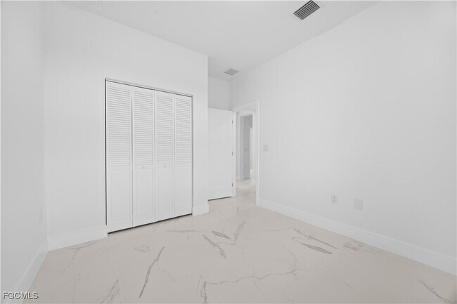 Photo - 1136 Ichabod Ave